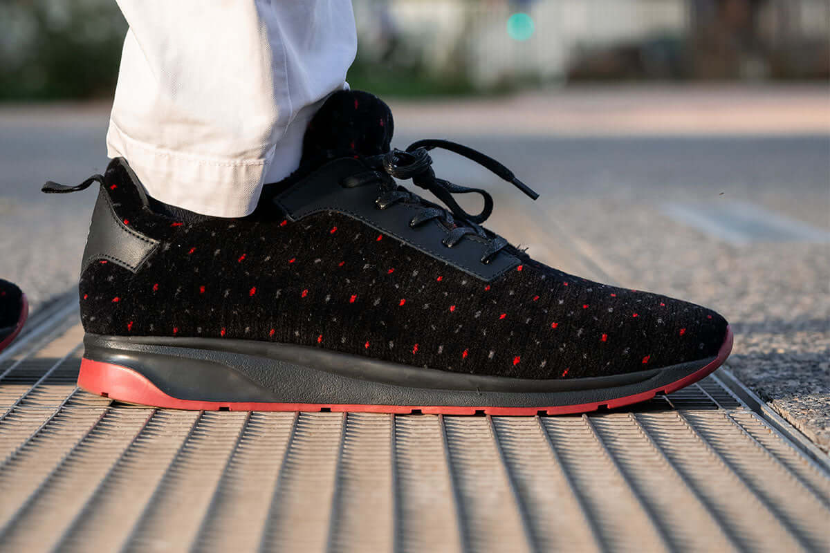 Sneakers TRAINERS TRAIN CITÉ - Upcycled, corduroy | Black